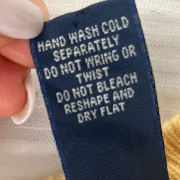 John Ashford Pure Wool 100% Wool Yellow VNeck Long-Sleeved Sweater Size M - Picture 3 of 7